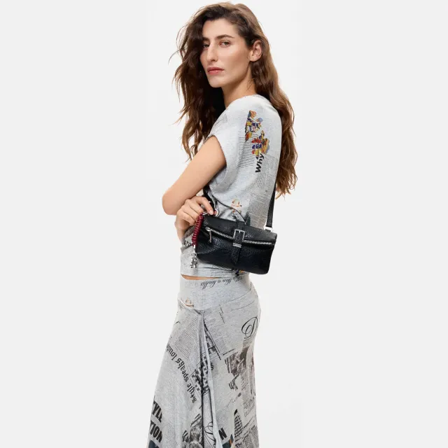 Desigual Mone Half Logo clutch zwart, foto 4