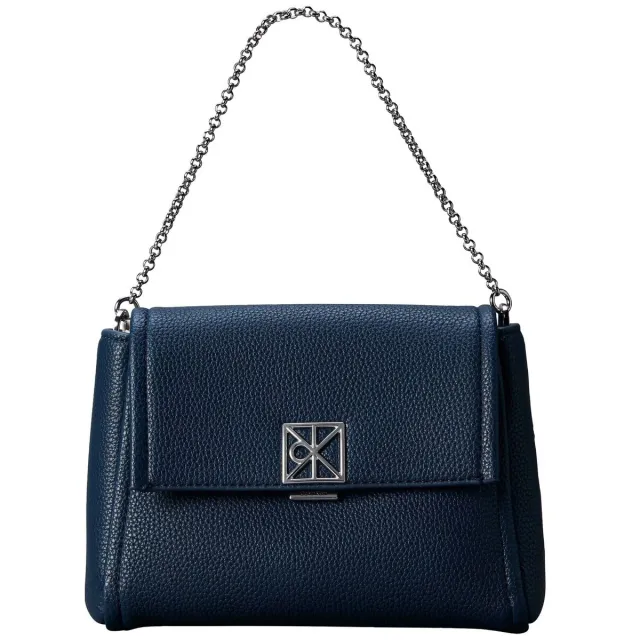 Calvin Klein Emblem Hw Pebble crossbodytas blauw