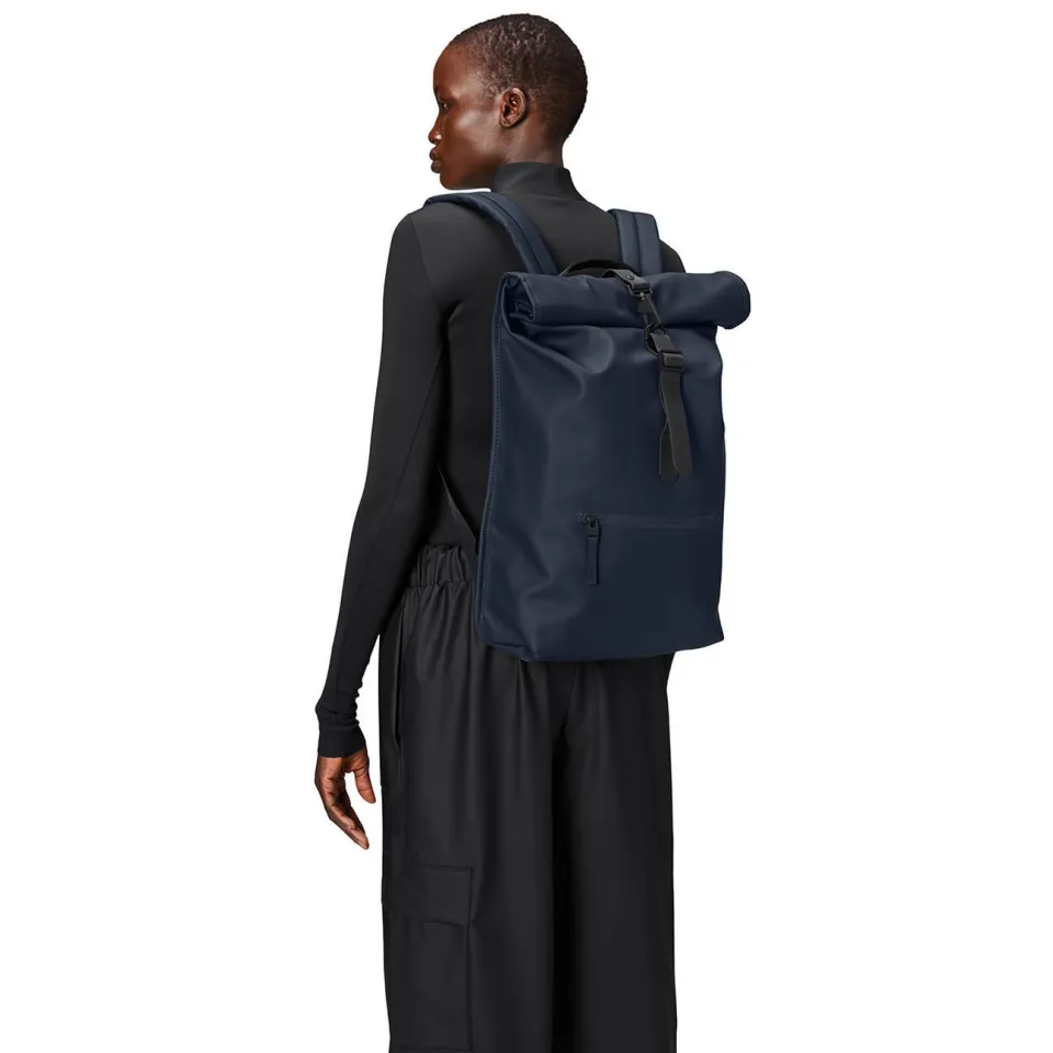 Rains Rolltop W3 rugzak donkerblauw marine, foto 2