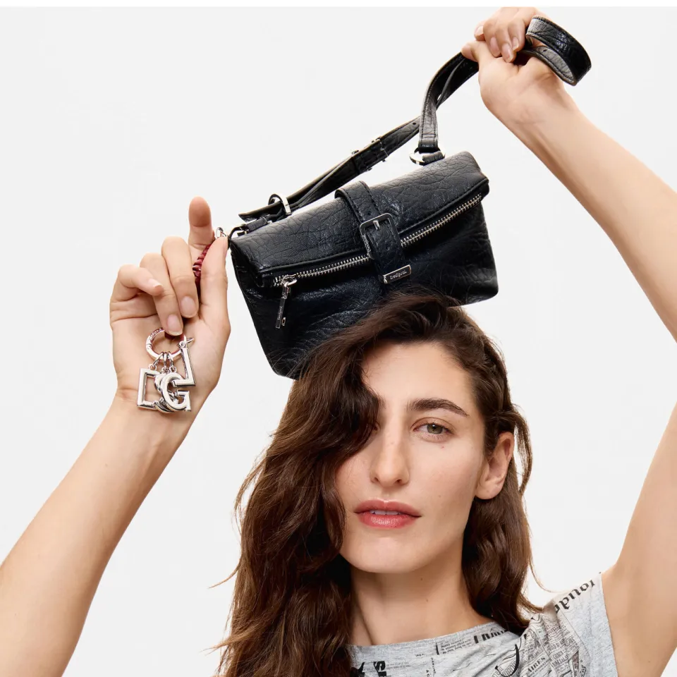 Desigual Mone Half Logo clutch zwart, foto 3
