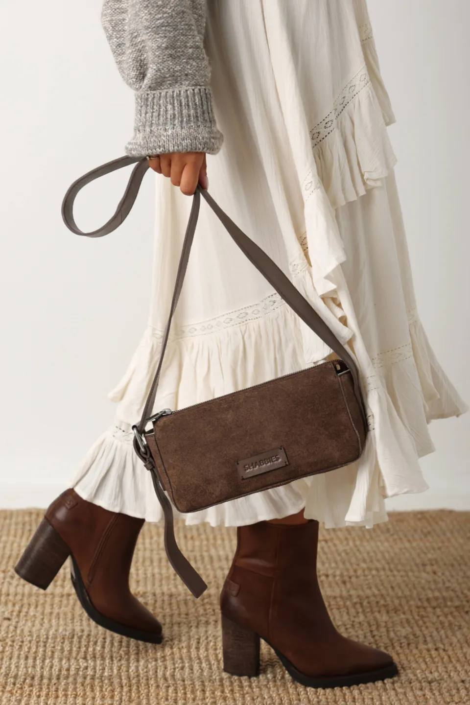 Shabbies Amsterdam suede schoudertas Venice taupe, foto 5