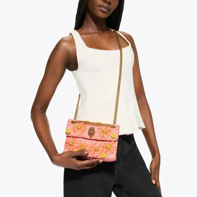 Kurt Geiger raffia crossbody tas Mini Kensington met bloemen roze